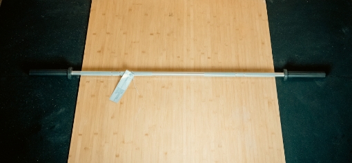 Picture of OLYMPIC TRAINING BAR WITH BLACK ENDS 183CM